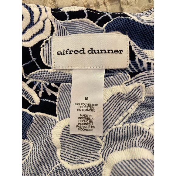 Alfred Dunner Blouse NEW Top Blue & White Pattern size Medium 3/4 Sleeve Dressy - Picture 9 of 12